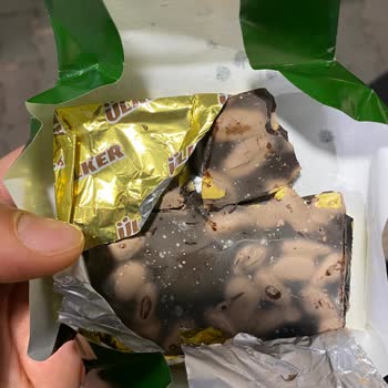 Ülker Çikolata Tarihi Geçmemiş Ürünün Bozuk Çıkması