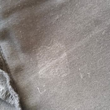 Mavi Pantolon Da Veto İzleri