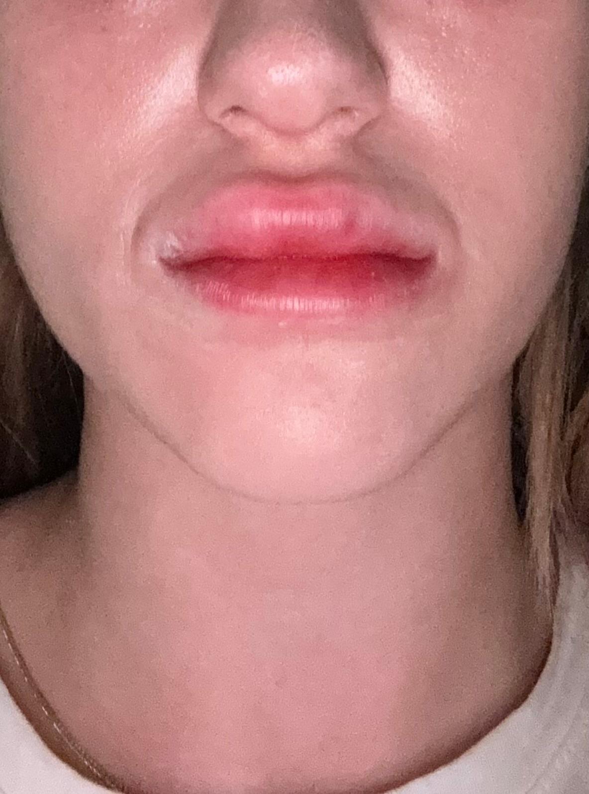 Juda chiroyli yalangoch qizlarning yaqin plandagi fotosuratlari Jinsiy aloqa: er ishda va xotin sikishadi