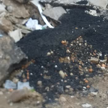 İzmir Büyükşehir Belediyesi Mahallemize Atılan Asfalt Molozlarının Alınmaması