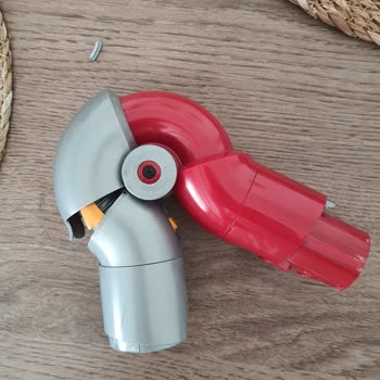 Dyson Koltuk Altı Aparatı