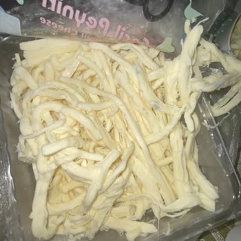 Başakşehir Çam Sakura Anpagross Aldığım Peynir Bozuk Çıktı.