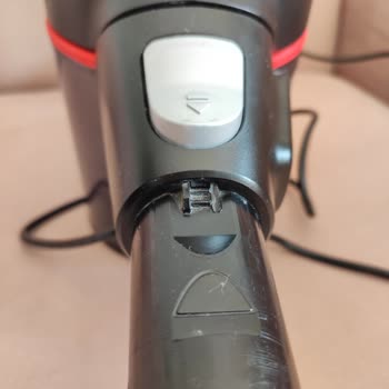 Bosch Dikey Süpürge Hemen Kırıldı