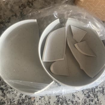 Kütahya Porselen Sorumsuzluğu Kırık Ürün!