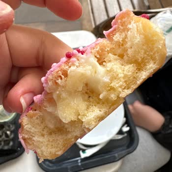 Starbucks'da Dönütün İçerisinden Böcek Çıktı.