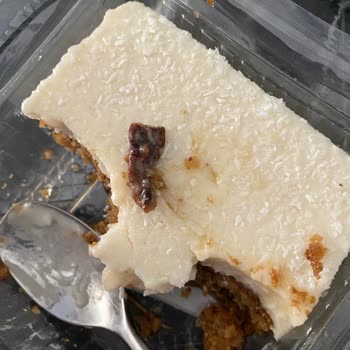 İstanbul Sütlü Tatlı BİM'den Aldığım Osmanoğlu Kıbrıs Tatlısının İçinden Ceviz Kabuğu Çıktı