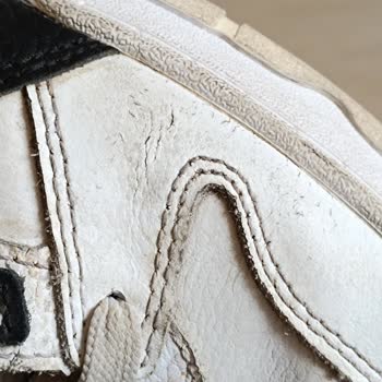 Deichmann Üretim Hatası Ayakkabıyı Kabul Etmiyor!