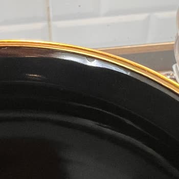 English Home İlk Kullanımdan Sonra Çaydanlığın İç Kaplaması Çatlamış