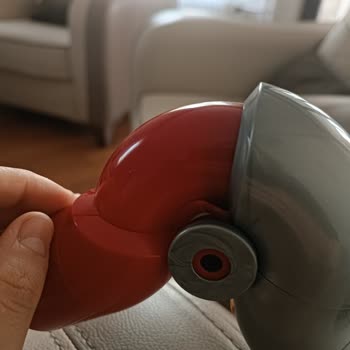 Dyson Yedek Parça Garantisi Verilmiyor.