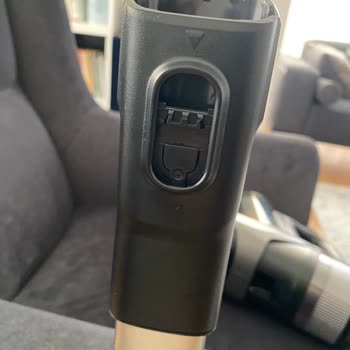 PHILIPS Ev Aletleri Philips Dikey Süpürgesi Teleskopik Boru Açma Aparatının Kırık Çıkması