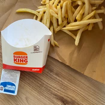 Yemeksepeti Ve Burger King Müşteriyi Mağdur Ediyor