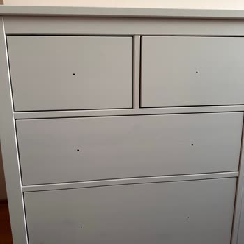 IKEA Hemnes Şifoniyer Boya Problemi
