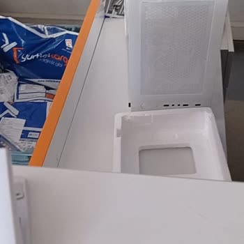 Yurtiçi Kargo'nun Yeni Aldığım Bilgisayarı Kullanamadan Hasar Verdi
