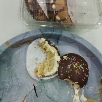 Elit Unlu Mamulleri (Samsun) 180 Liram Resmen Çöp Oldu.