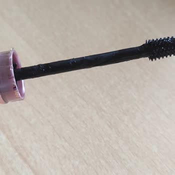 Kusurlu Ürün Maybelline Topaklanmış Maskara Rossmann Değişim Ve İade