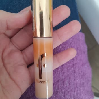 Flormar Kapatıcısı Şişesinin İçinde Birkaç Ay İçinde Turuncuya Döndü