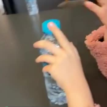 Köfteci Yusuf İşletmede Hijyen Ve Müşteriyi Karşılama İlgilenme Yok, Bekliyoruz!