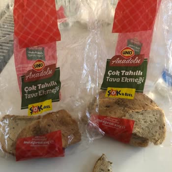 UNO Çok Tahıllı Tava Ekmeğinin İçinden Cam Çıktı!