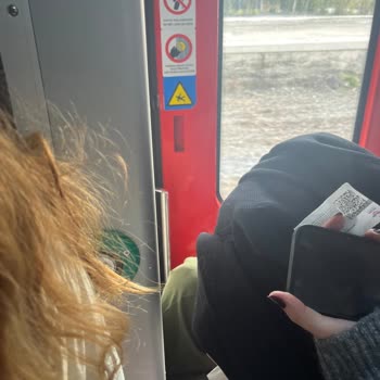 TCDD Çok Kalabalık Nefessizlikten Bayılmak Üzereyiz