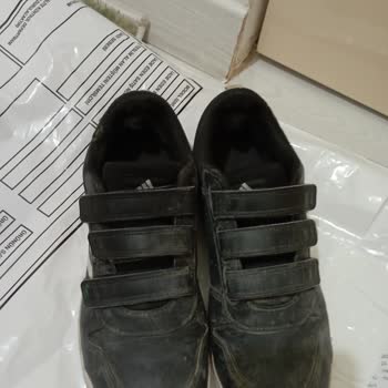 Adidas Üretim Hatalı Ayakkabı