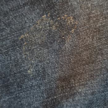 Mavi Marka Gömlekte Üretim Hatası