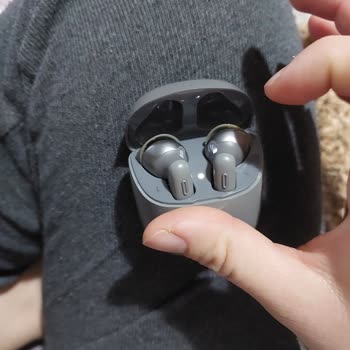 JBL T225 Tws Kulak İçi Bluetooth Kulaklığın Silikonları Çıkıyor.