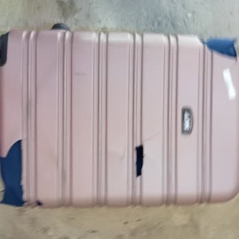 Pegasus'tan Paramparça Valiz Hayal Kırıklığı