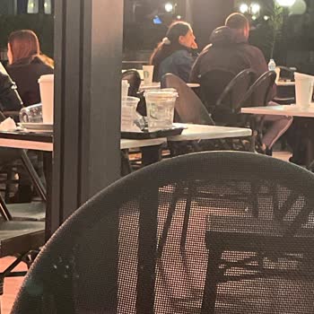 Antalya Fener Starbucks'ın Kirliliği