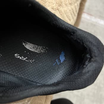 Skechers Yandan Açılan Ayakkabının Değiştirilmemesi