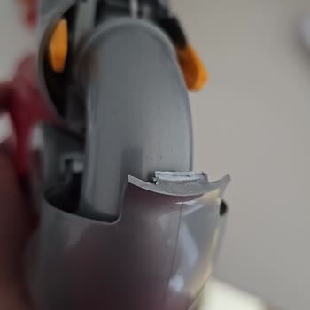 Dyson Koltuk Altı Adaptör Sorunu