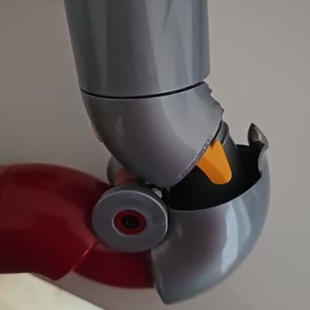 Dyson Koltuk Altı Adaptör Sorunu