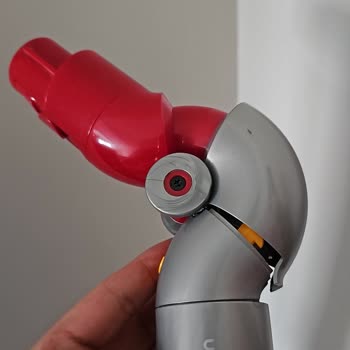 Dyson Koltuk Altı Adaptör Sorunu