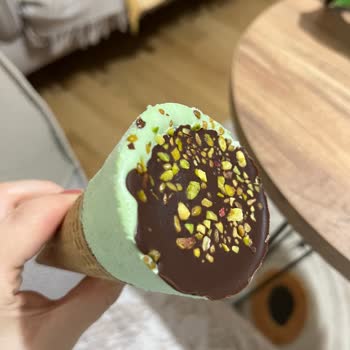 Cornetto Çikolatası Yarımdı