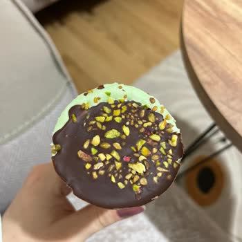 Cornetto Çikolatası Yarımdı