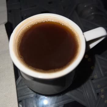 Karaca Züccaciye Türk Kahvesi Makinesi Köpüksüz Kahve Yapıyor