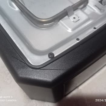 Stilevs Tost Makinesinin Kenar Plastik Aksamı Çatladı!