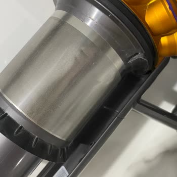 Dyson V15 Metal Filtresinde Çöküntü