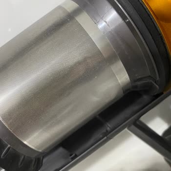 Dyson V15 Metal Filtresinde Çöküntü