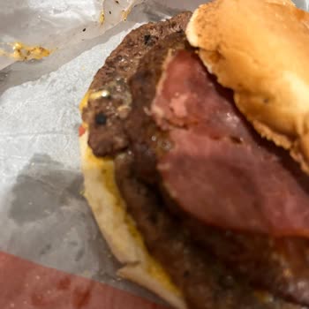 Burger King Taşlamış Köfte Gönderimi