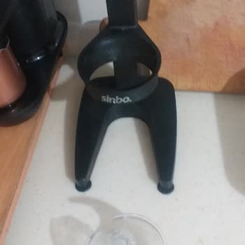 Sinbo Katı Meyve Sıkacağı Üst Bölmesi Kırıldı