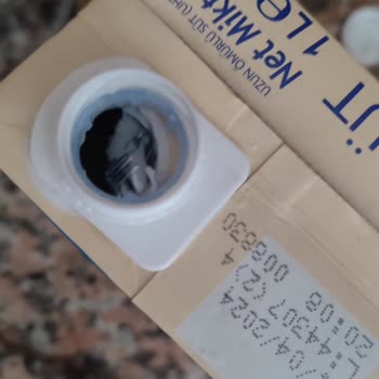 Birşah Hatalı Süt Kutusu.