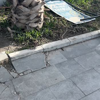 Büyükçekmece Kıyı İstanbul Marina Otoparkında Faili Meçhul Maddi Hasar