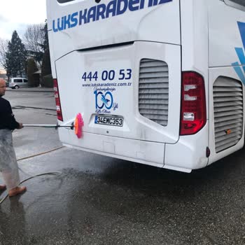 Lüks Karadeniz Otogara Girmemek İçin Yolcusunu Başka İlçede Bırakan Firma