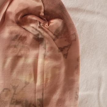 Dolap Renkleri Akmış ve Defolu Çorap Hayal Kırıklığı