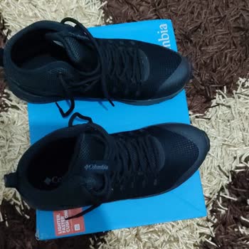 Columbia Bot Waterproof Olmasına Rağmen Su Kaçırıyor.