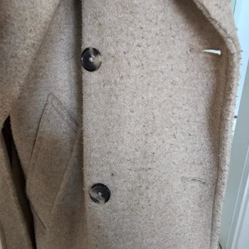 Stradivarius Kaşe Kaban Tüylenme Sorunu