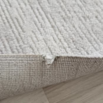 El Aziz Halı Yıkama Halı Yıkama Faciası: Lekeli Ve Yırtık Halı Teslimi