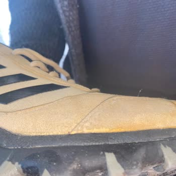 Adidas Ayakkabı Fiyatları Pahalı Ömrü 2 Ay!