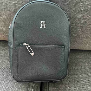 Boyner Mağazasından Alınmış Tommy Hilfiger Marka Çanta