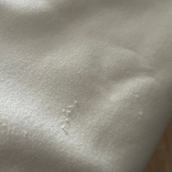 Massimo Dutti Kullanılmış Tüylenmiş Ürünü Etiketsiz Olarak Bana Gönderdiler